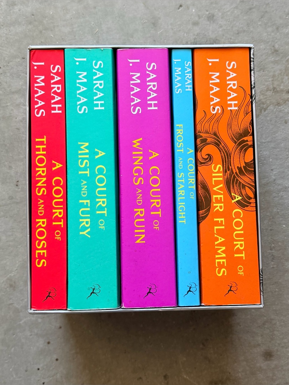 Sarah J Maas A Court of Thorns and Roses ACOTAR 5 Book Box Set Paperback